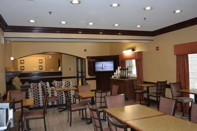 Crowne Plaza Cincinnati Blue Ash - Yeme / İçme