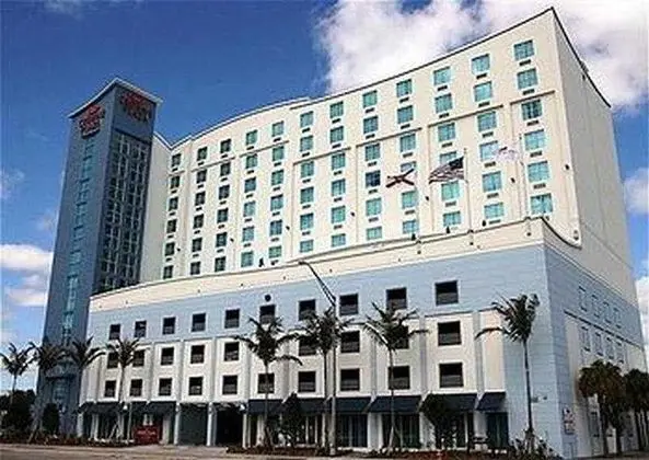 Crowne Plaza Fort Lauderdale Airport/ Cruise Port