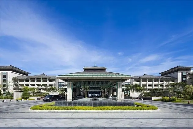 Crowne Plaza Hailing Island
