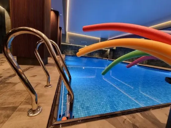 Crowne Plaza Helsinki - Havuz
