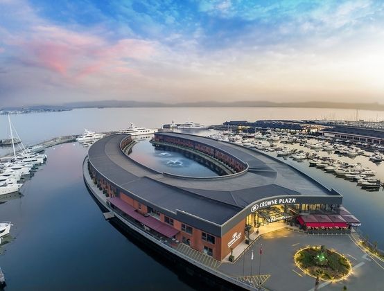 Crowne Plaza Istanbul Tuzla Viaport Marina, an IHG HotelFotoğrafı