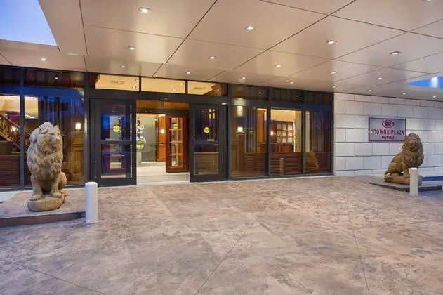 Crowne Plaza Knoxville Downtown University