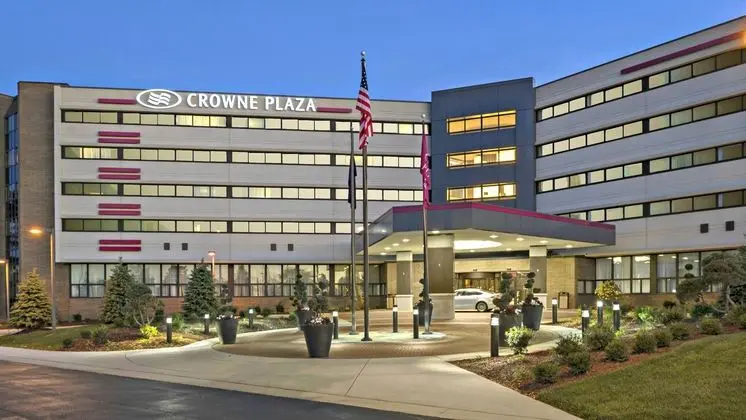 Crowne Plaza Lansing West