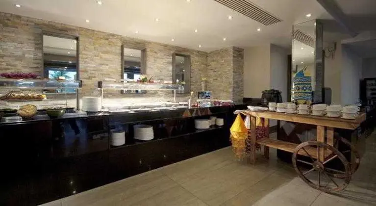 Crowne Plaza London - Kingston - Yeme / İçme
