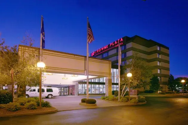Crowne Plaza Madison