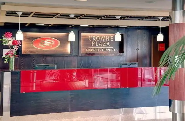 Crowne Plaza Madrid Airport - Lobi