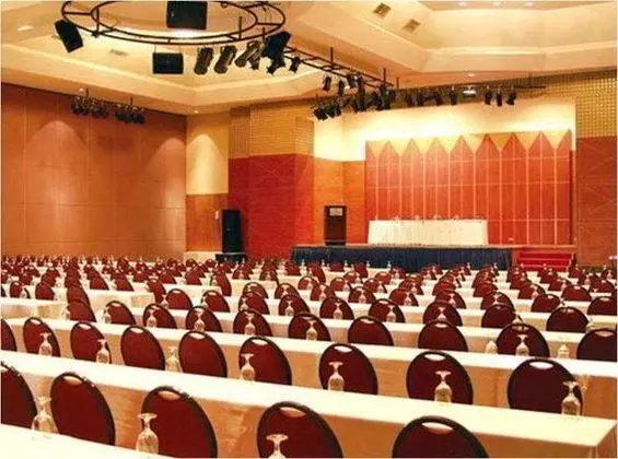 Crowne Plaza Managua - İş / Konferans