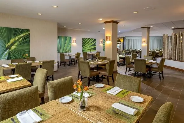 Crowne Plaza Miami Airport