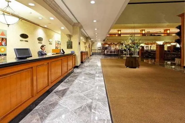 Crowne Plaza Monterrey - Lobi