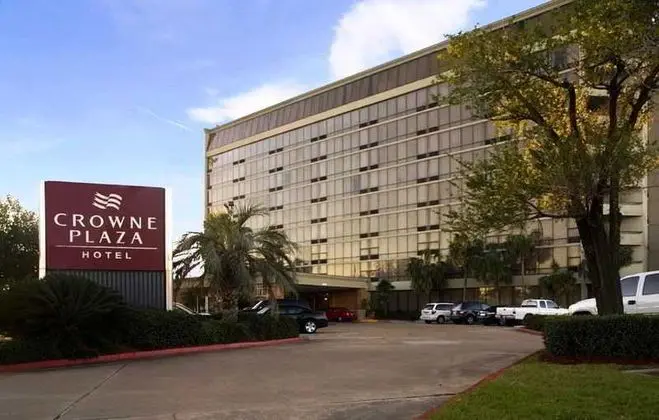 Crowne Plaza Northwest Brookhollow