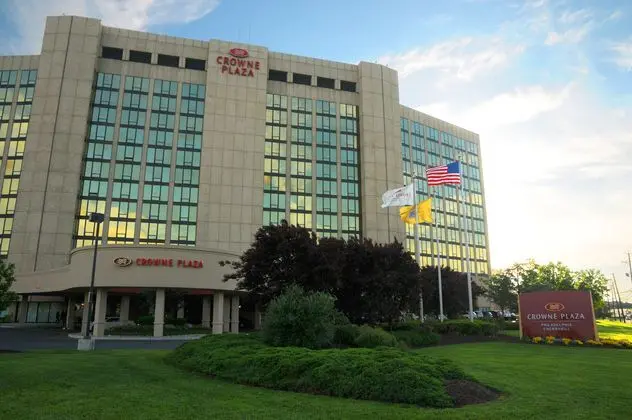 Crowne Plaza Philadelphia - Cherry Hill