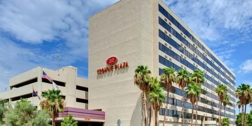 Crowne Plaza Phoenix Airport