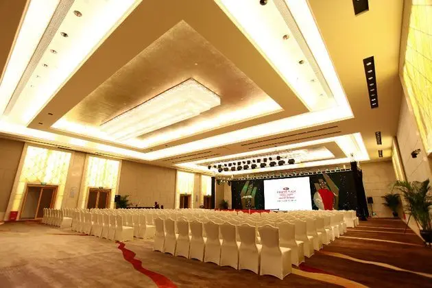 Crowne Plaza Hotel Shenzhen Longgang City Centre - İş / Konferans
