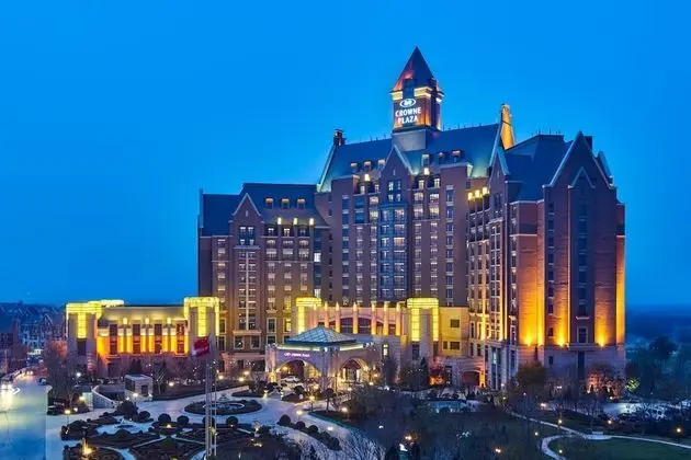 Crowne Plaza Tianjin Jinnan, an IHG Hotel