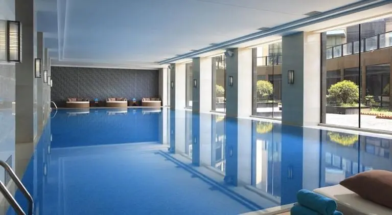 Crowne Plaza Xuzhou Dalong Lake - Havuz
