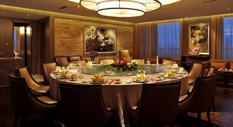Crowne Plaza Xuzhou Dalong Lake - Yeme / İçme