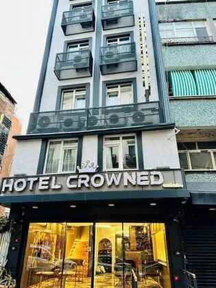 Crowned Exclusive Hotel