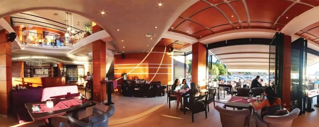 Hotel Cruiser - Lobi