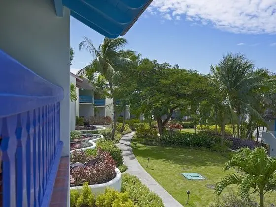 Crystal Cove by Elegant Hotels - All-Inclusive - Dış Mekan