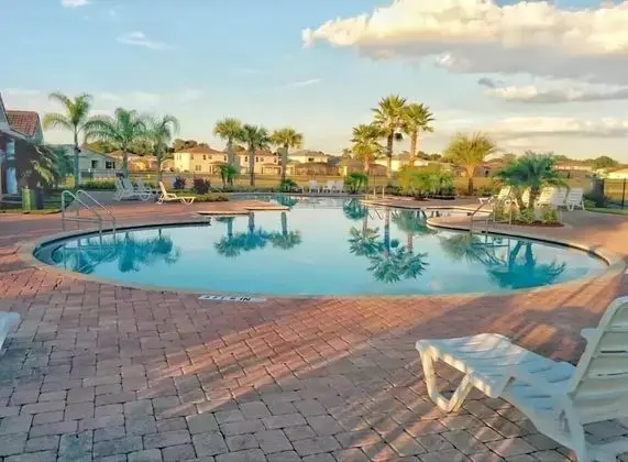 Crystal Cove Resort - Havuz