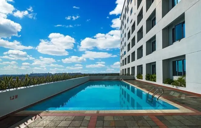 Crystal Crown Hotel Harbour View Port Klang