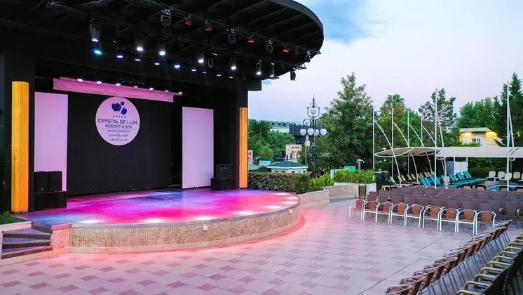 Crystal De Luxe Resort & Spa - 2