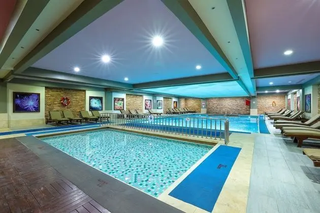 Crystal De Luxe Resort & Spa - 4