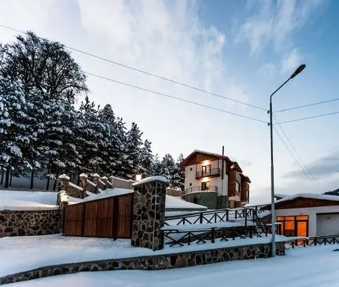Crystal Hill Villas