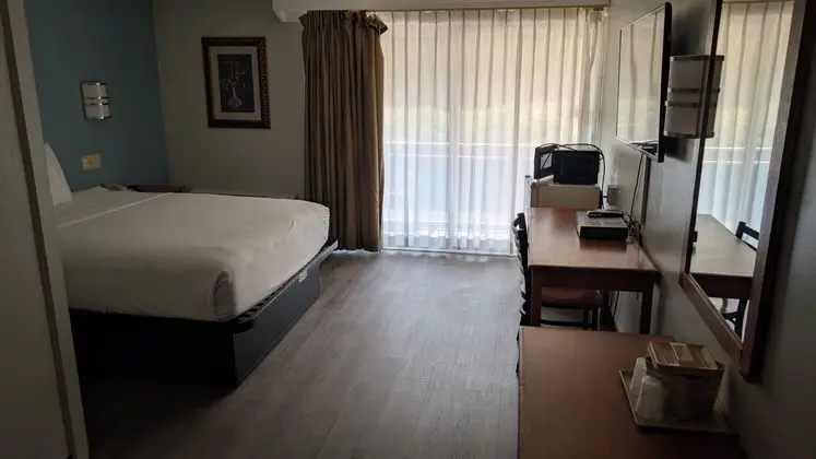 Crystal Inn - Neptune - Öne Çıkan Resim