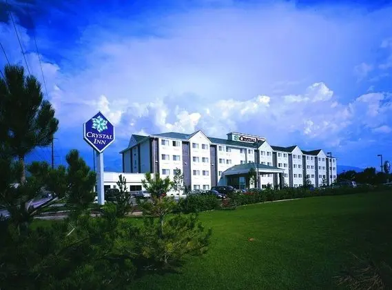 Crystal Inn Hotel & Suites Midvalley