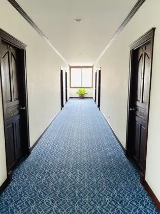 Crystal Hotel - Dış Mekan