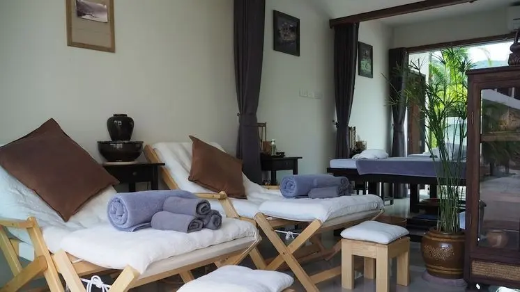 Crystal Lamai Hotel - Spa