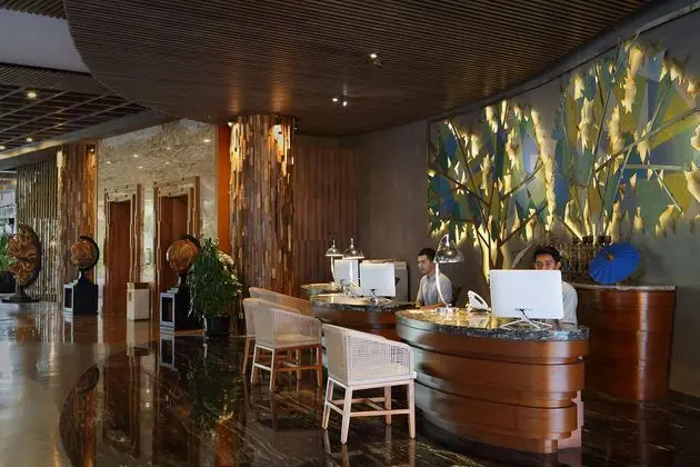 The Crystal Luxury Bay Resort Nusa Dua, Bali - Lobi