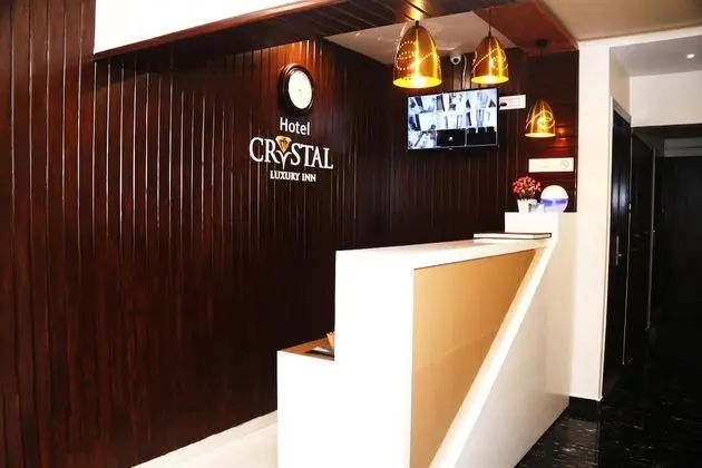 Hotel Crystal Luxury INN - Lobi