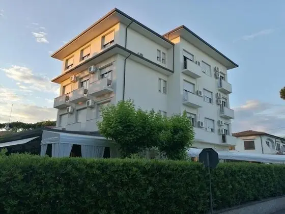 Hotel Crystal