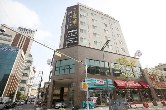 Crystal Residence Hotel