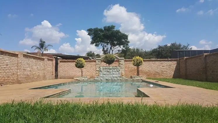 Crystal Rose Lodge - Havuz