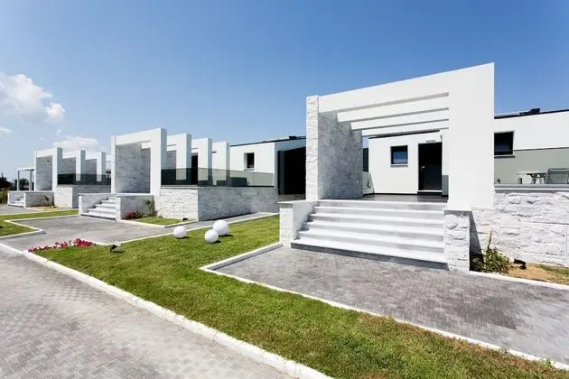 Crystal villas & suites - 1