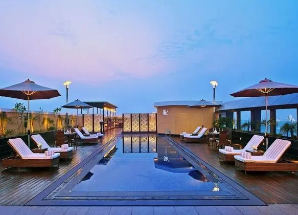 Crystal Sarovar Premiere Agra - Havuz