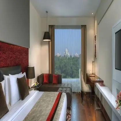 Crystal Sarovar Premiere Agra - Oda