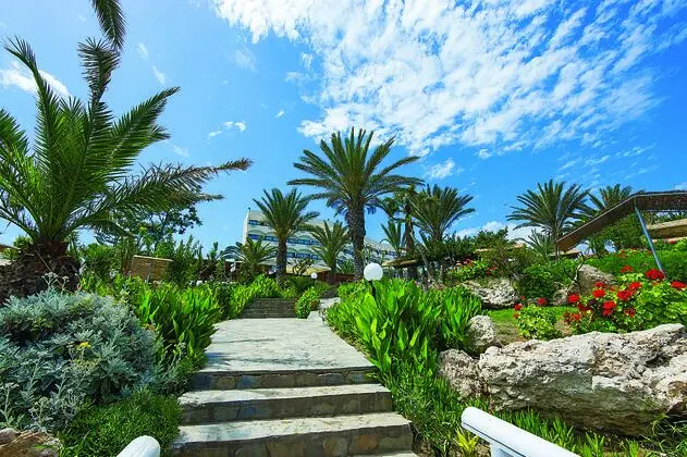 Crystal Springs Beach Hotel