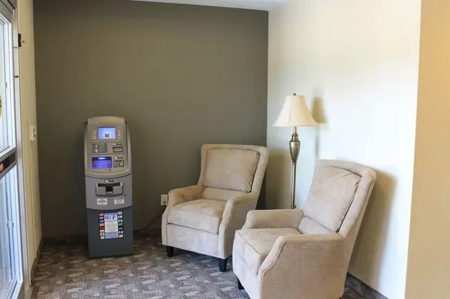 Crystal Springs Inn And Suites