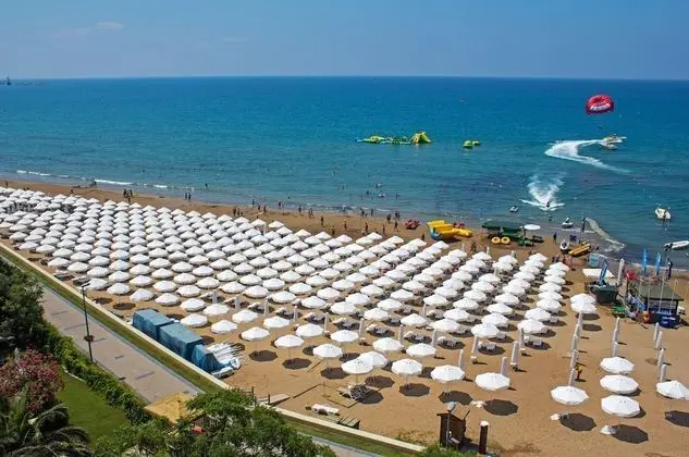 Crystal Sunset Luxury Resort & Spa - Plaj