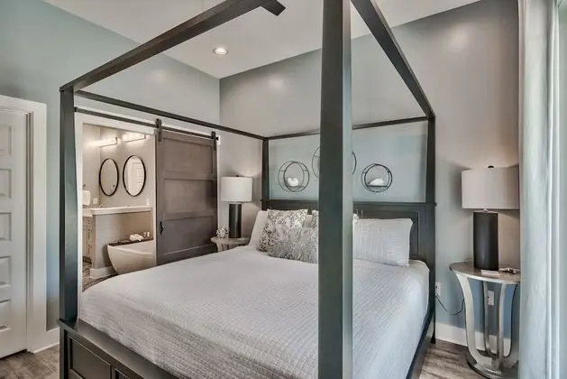 Crystal Sunset New Luxury Golf Cart