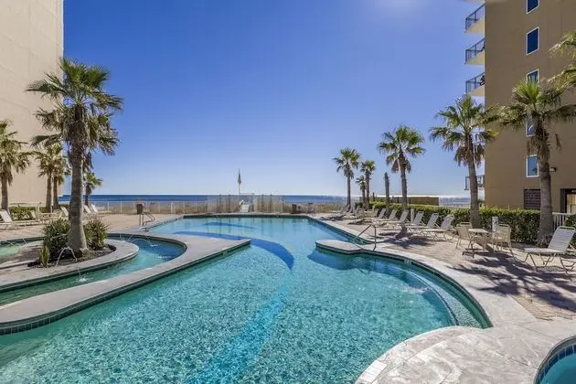 Crystal Tower Comfort Condos by Hosteeva