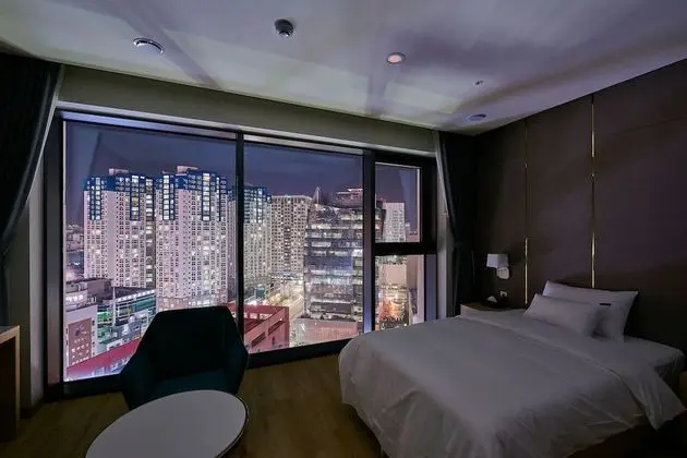 CS Hotel