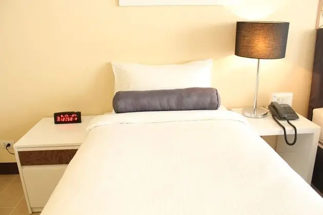 CSuites at Two Central Residences - Spa
