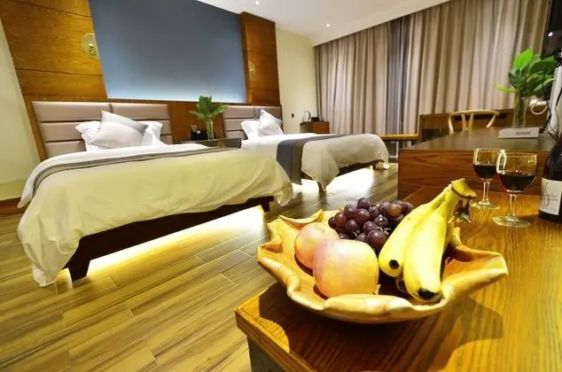 CTN LiRiver Boutique Hotel - Oda