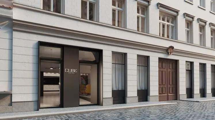 Hotel CUBE Prague - Dış Mekan