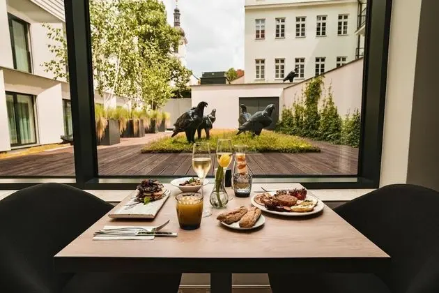 Hotel CUBE Prague - Yerinde Yemek